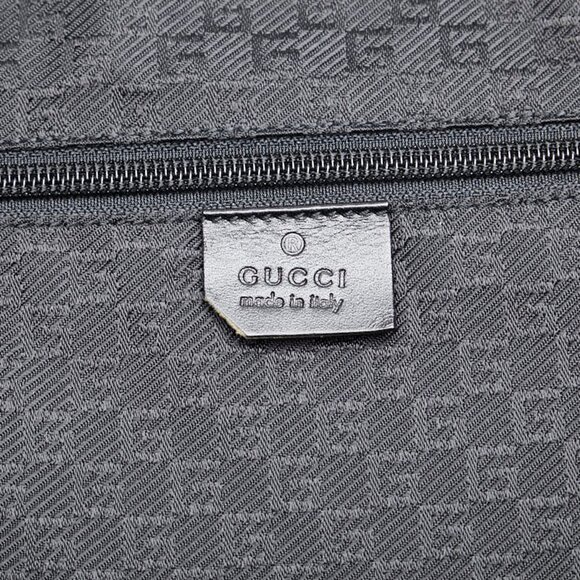 GUCCI Black Leather Shoulder Bag - Picture 14 of 16